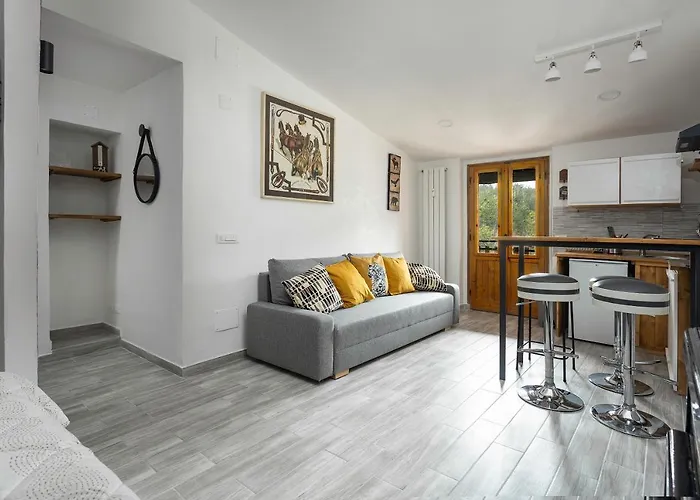 Magnolia Loft - & Mountain Retreat By Rhr